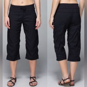Lululemon Dance Studio Crop Capri Pants Women's Sz 6 Black